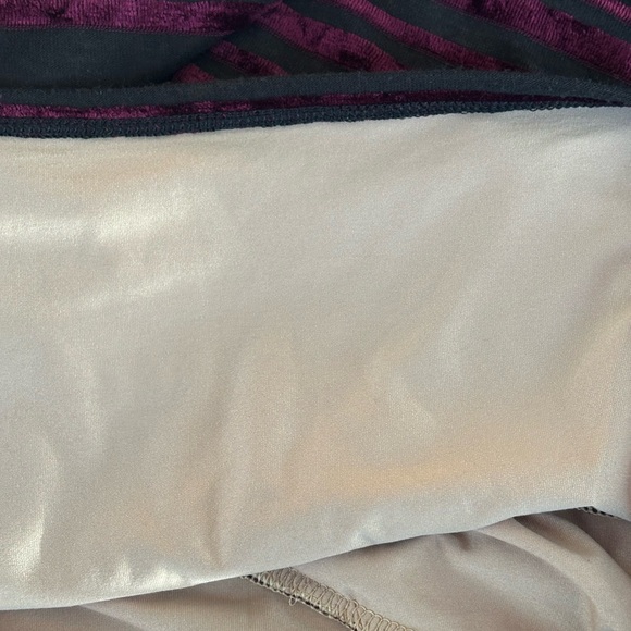 BCBG Maxazria Striped Dress, Size Medium - Picture 10 of 12